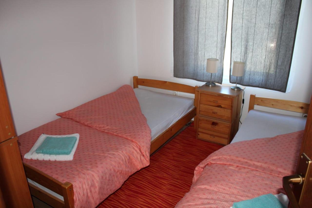 Udicarski Dom Usce Aljmaš Exteriér fotografie